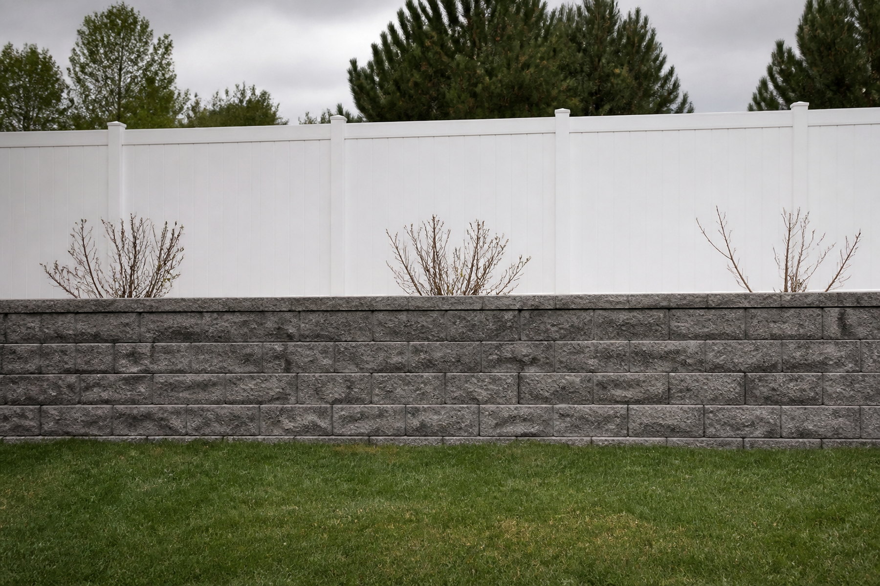 Retaining wall hardscaping with mountain views in Utah