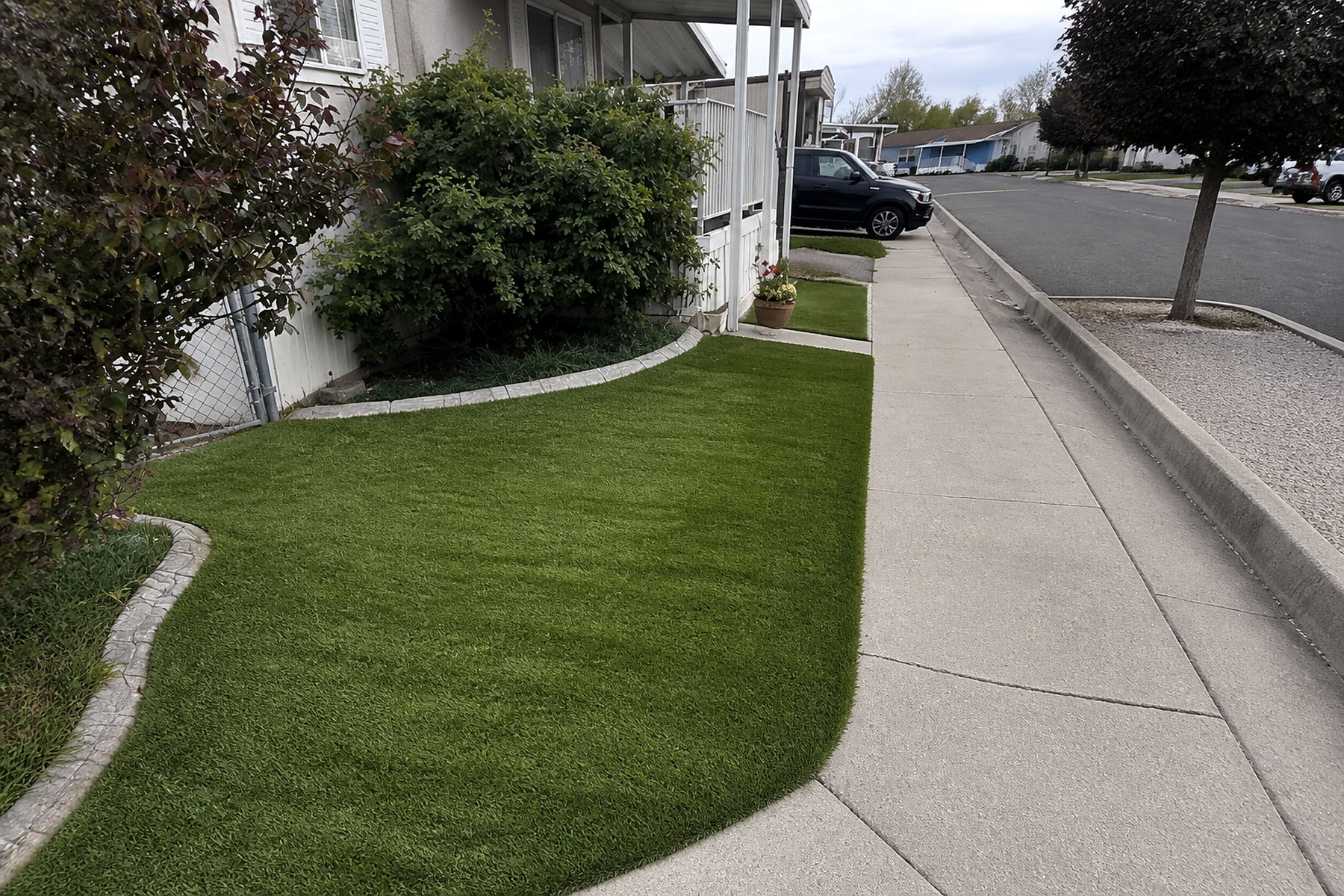 Artificial turf front yard curb appeal in Utah — Sol Scapes